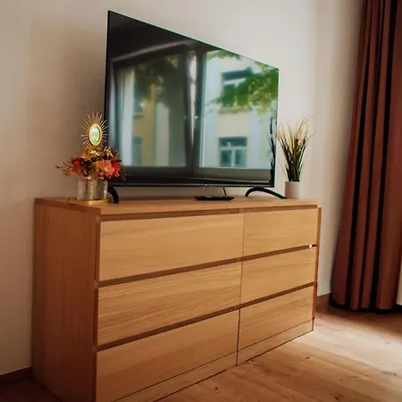 Central-living Brown - Wifi - Netflix - 5 Pers エッセン