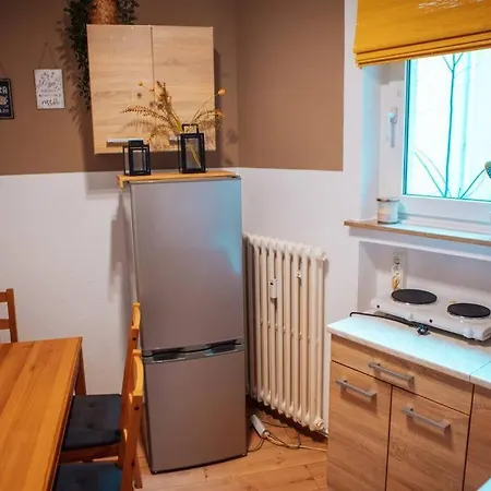 Central-living Brown - Wifi - Netflix - 5 Pers Apartment *