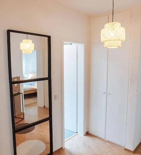 Central-living Brown - Wifi - Netflix - 5 Pers *